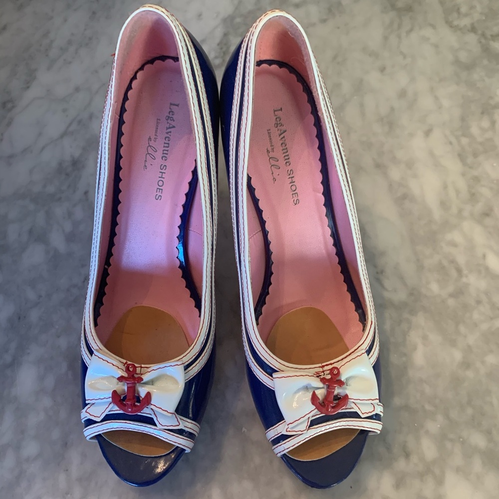 Women's Matey Peep Toe Pump